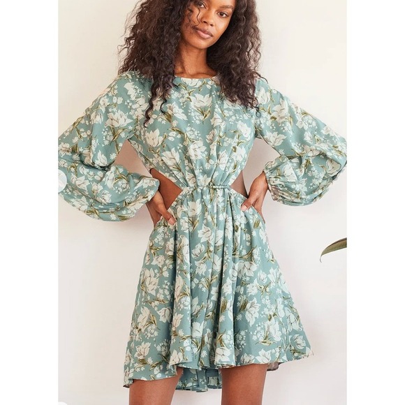 Lulus Dresses & Skirts - Lulus Dress Women Medium First Blooms Dusty Blue Floral Print Long Sleeve Cutout
